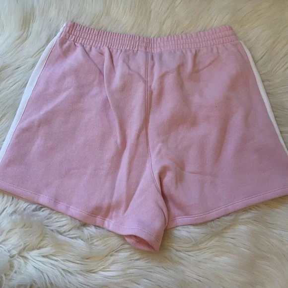 PINK Victoria’s Secret Ivy Fleece Relaxed Shorts - NWT - Medium - Pink Orchid - Picture 8 of 8